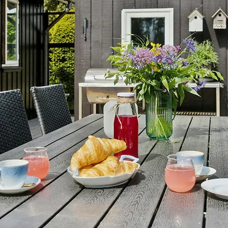 In With Sauna And Tub Vakantiehuis