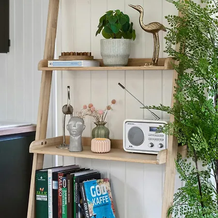 Vakantiehuis In With Sauna And Tub Præstø