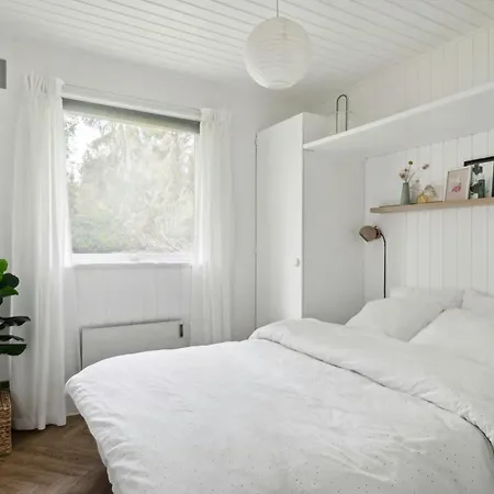 In With Sauna And Tub * Præstø