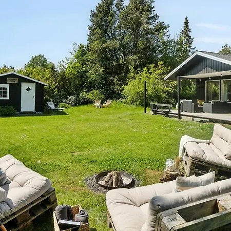 In With Sauna And Tub * Præstø